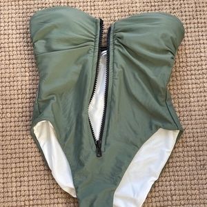 Veronica Beard swimsuit brand new XS